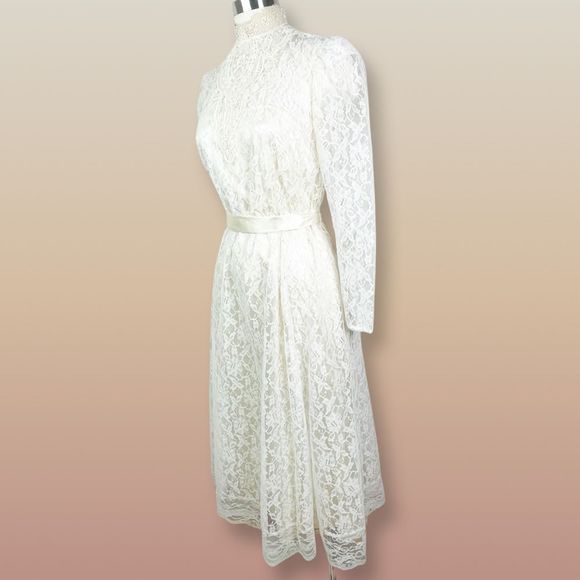 1970's Lace Prairie Dress - Cottage Core - Granny Core Dress - Boho Wedding - Picture 4 of 6